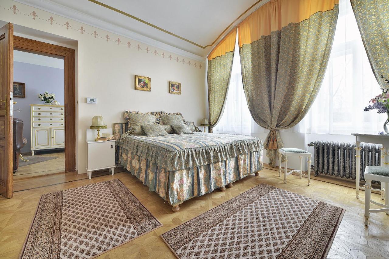 Apartman Dalia Janackovo Nabrezi Prag Dış mekan fotoğraf
