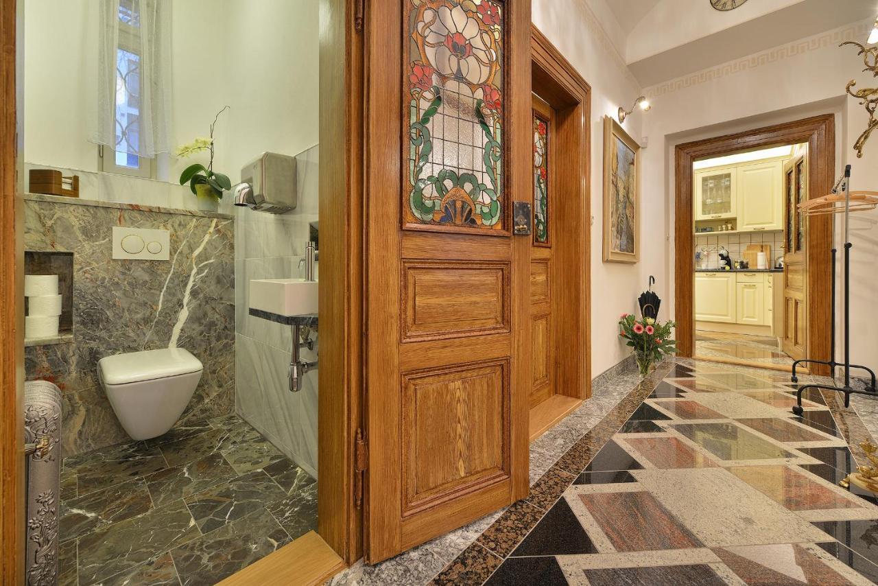 Apartman Dalia Janackovo Nabrezi Prag Dış mekan fotoğraf